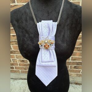 Elegant Lavender Necktie Silver and‎ Gold Antique Bee Pendant Necklace